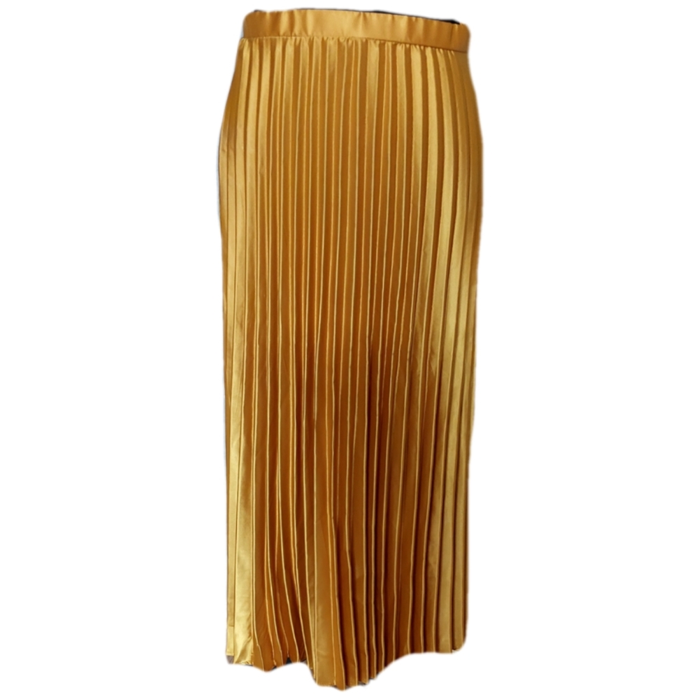 Long yellow skirt